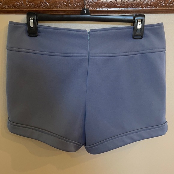 NWOT LITHUANIAN DESIGNER V&V BOUTIQUE women’s shorts bodycon dressy size JM - Picture 3 of 15